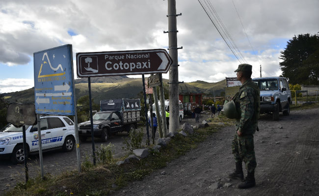 Ecuador Volcano Quiet After Prompting State of Emergency