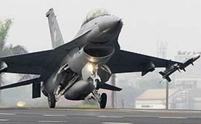 US Fighter Jet Crashes In Arizona, Search On For Pilot