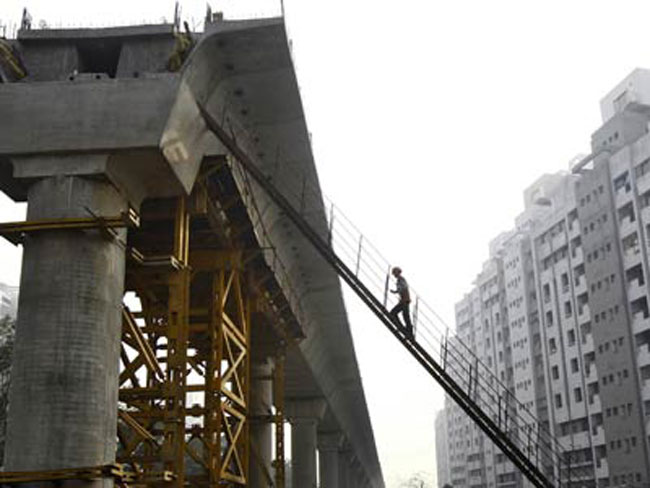 चीन को पछाड़ दुनिया में सबसे तेजी से बढ़ती अर्थव्यवस्था बना भारत