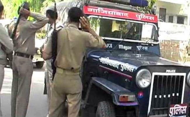 Gangs Of Fraudsters Busted, 10 Arrested In Ghaziabad