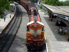 बढ़ रही है रेलवे की कमाई, माल ढुलाई और यात्रियों की संख्या में हुआ इजाफा