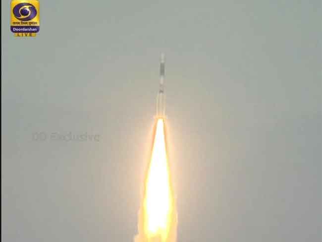 इसरो ने श्रीहरिकोटा से जीसैट-6 का प्रक्षेपण किया, भारत का दूसरा सैनिक संचार उपग्रह