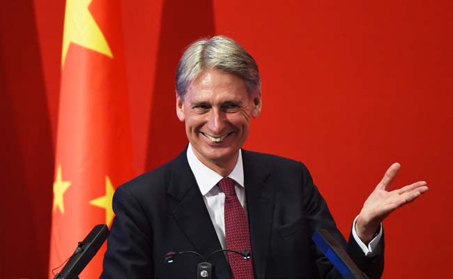 South China Sea Issue Must be Peacefully Solves: British Foreign Secretary Philip Hammond