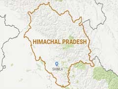हिमाचल प्रदेश : कार व्यास नदी में गिरी, आठ लोगों के बह जाने की आशंका