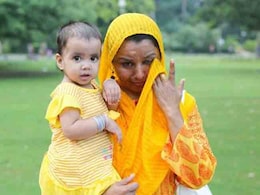 मुसीबत से घिरी पाकिस्तानी मां और बेटी को फेसबुक पर मिली मदद.. मुसीबत से घिरी पाकिस्तानी मां और बेटी को फेसबुक पर मिली मदद..