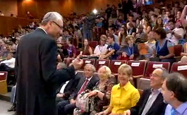 Young Indians in Class Now With 15 Nobel Laureates