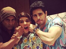Jacqueline Celebrates Birthday with <I>Brothers</i> Akshay, Sidharth Jacqueline Celebrates Birthday with <I>Brothers</i> Akshay, Sidharth