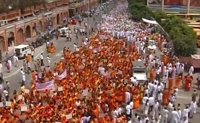Why Thousands of Jains Are Fighting For the Right to Fast Until Death