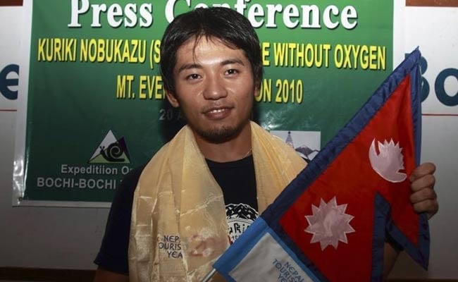 Japanese Climber With 1  Finger Nears Everest Summit Again
