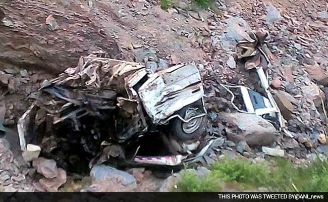 11 Killed in Kashmir Road Accident