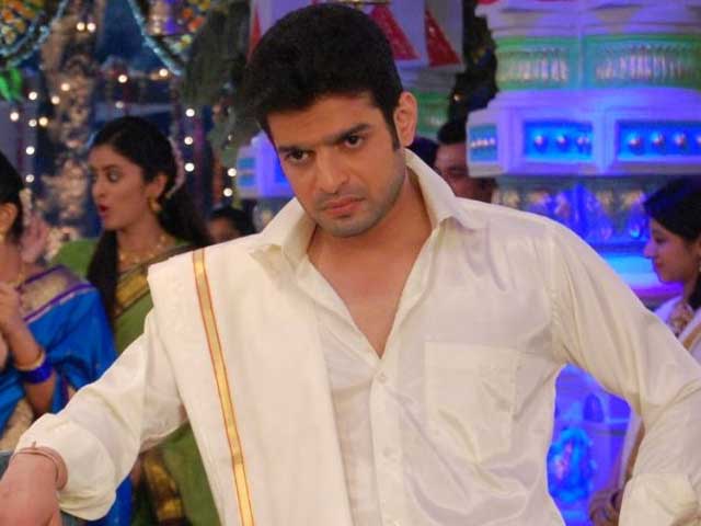 TV actor Karan Patel Injured on Sets of <i>Yeh Hai Mohabbatein</i>
