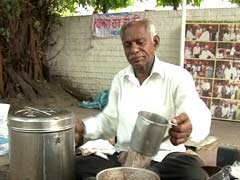 Meet Laxman Rao, Tea Seller, Novelist and Student