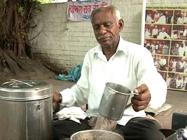 लक्ष्मण राव जिनके यहां चाय पर उबलती हैं कहानियां और उपन्यास