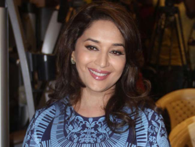 सरोज खान ने मुझे सिखाया बॉलीवुड नृत्य : माधुरी दीक्षित