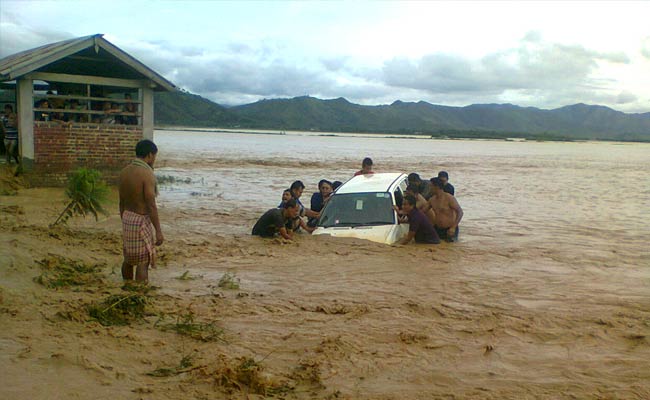 पूर्वोत्तर भारत में हो रही है आफत की बारिश, किसानों को भारी नुकसान