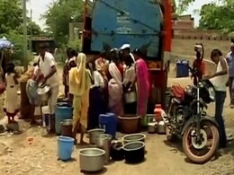 What Happens When Water Tankers Reach a Drought-Hit Marathwada Village What Happens When Water Tankers Reach a Drought-Hit Marathwada Village