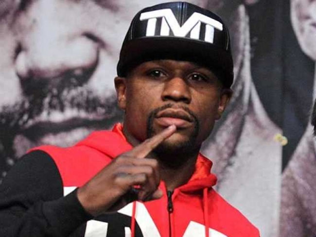 दुनिया के सबसे अमीर खिलाड़ी ने खरीदी 30 करोड़ रुपये से महंगी कार