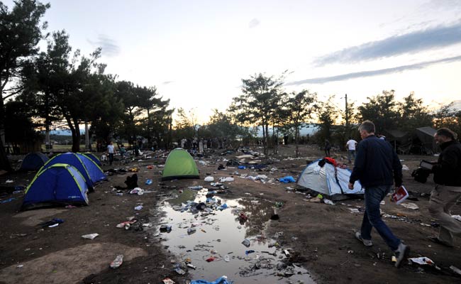 Macedonia Allows All 1,500 Migrants at Border to Enter From Greece