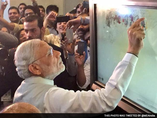 दुबई में पीएम मोदी आज करेंगे  50 हज़ार अप्रवासी भारतीयों को संबोधित, 10 खास बातें