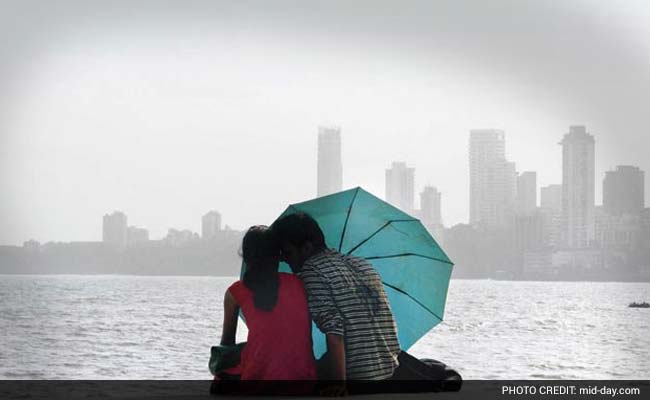 मुंबई के पुलिस कमिश्नर राकेश मारिया का फरमान, प्रेमी जोड़ों को ना करें परेशान