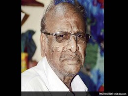 Strangers Donate Rs 20 Lakh so Father Can Bid Final Goodbye to Son Strangers Donate Rs 20 Lakh so Father Can Bid Final Goodbye to Son
