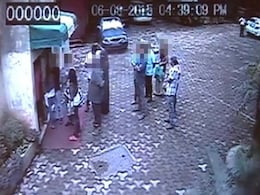 High Court Issues Notice to Cops, Maharashtra Government on Hotel Raids High Court Issues Notice to Cops, Maharashtra Government on Hotel Raids
