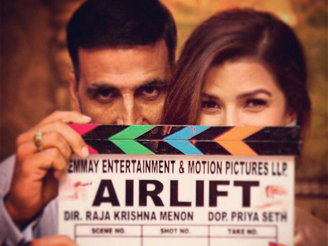 Nimrat Kaur Says <i>Airlift</i> Co-Star Akshay Kumar is 'Great, Fantastic'