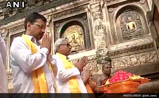 Aam Aadmi Shut Out of Bodhgaya Temple as Arvind Kejriwal Drops In