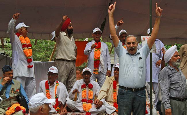 After Public Outrage, Delhi Police Backs Off Army Veterans' Protest