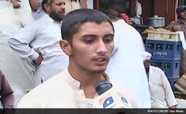 Samosa Vendor's Son Tops Pakistan Exam