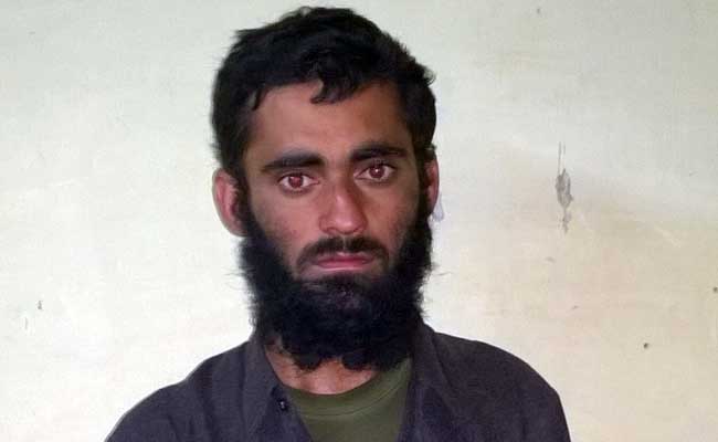 Tear Gas, 'Chilli Grenades' Used to Force Pak Terrorist Out of Cave