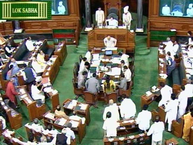 संसद में हंगामा है बरपा, लोकतंत्र पर काला धब्बा कब लगता है...