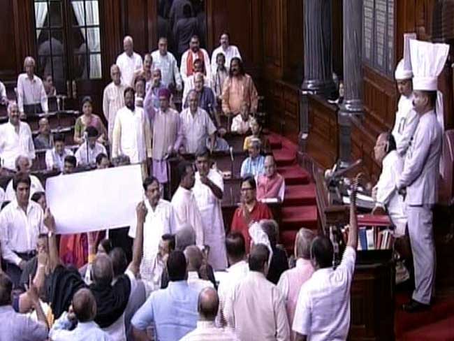 Opposition to Corner Government over 'Intolerance' Issue in Parliament