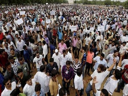 Patel Quota Stir: 500 Families in Surat Threaten to Convert for Reservation Patel Quota Stir: 500 Families in Surat Threaten to Convert for Reservation