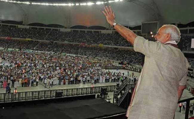 दुबई में पीएम मोदी ने कहा, मंदिर बनाने की जगह देकर यूएई ने दिया बड़ा संकेत