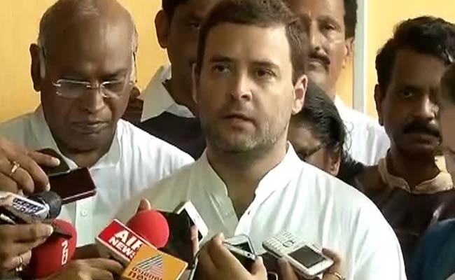 Rahul Gandhi Meets President Pranab Mukherjee to Discuss the FTII Protests