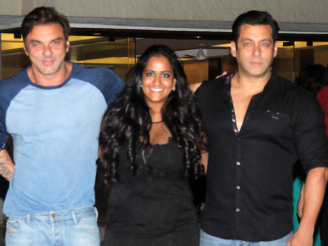 Salman Khan's Rakhi Revelry. Arpita Tweets Photos