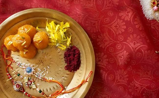 Rakhi 2017: Raksha Bandhan Muhurat and Timings to Tie Rakhi and Perform Rituals