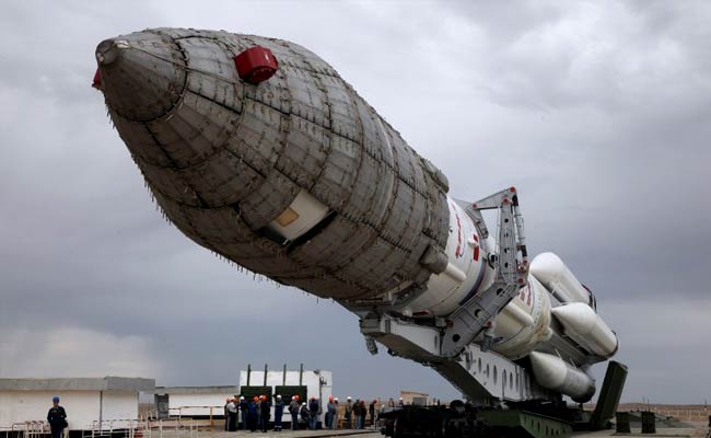 Russia Launches Proton Rocket With British Satellite