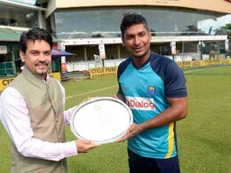 गॉल की हलचल : BCCI ने कुमार संगकारा को किया सम्मानित गॉल की हलचल : BCCI ने कुमार संगकारा को किया सम्मानित