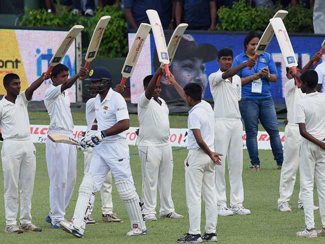 टेस्ट क्रिकेट से विदा हुए श्रीलंका के दिग्‍गज बल्‍लेबाज कुमार संगकारा