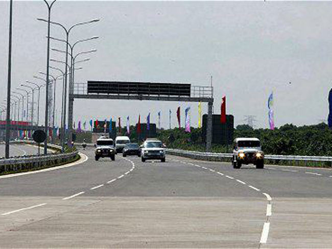 संजय किशोर की श्रीलंका डायरी-1 : चीनी एक्सप्रेस वे पर दौड़ता श्रीलंका