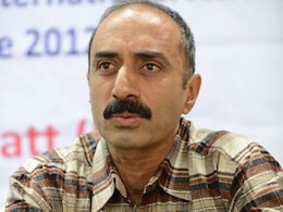 गुजरात के निलंबित IPS अफसर संजीव भट्ट को किया गया बर्खास्त गुजरात के निलंबित IPS अफसर संजीव भट्ट को किया गया बर्खास्त