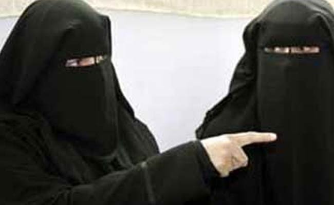 Saudi Arabia Allows Women to Contest Local Elections