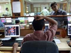 Sensex Edges Lower, Heads for First Weekly Loss This Month