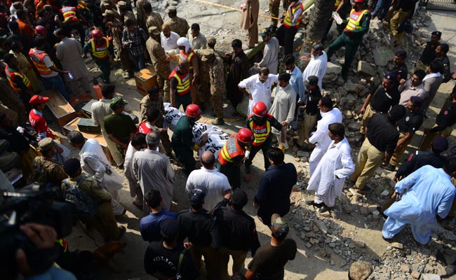 Pakistan Minister Shuja Khanzada, 19 Others Die in Suicide Attack
