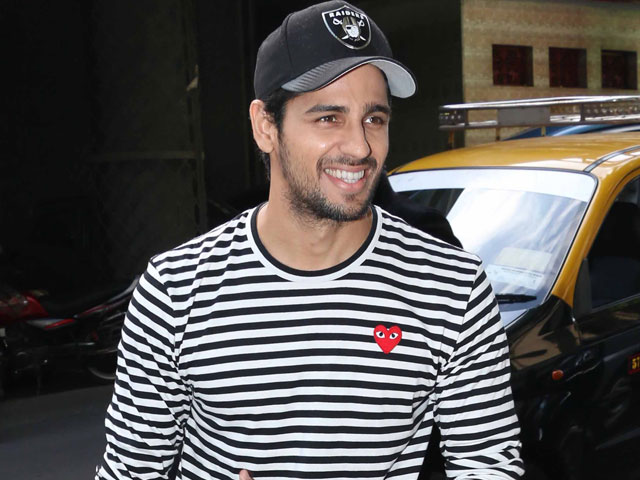 Sidharth Malhotra: Girls Never 'Offered' to Tie Me Rakhi