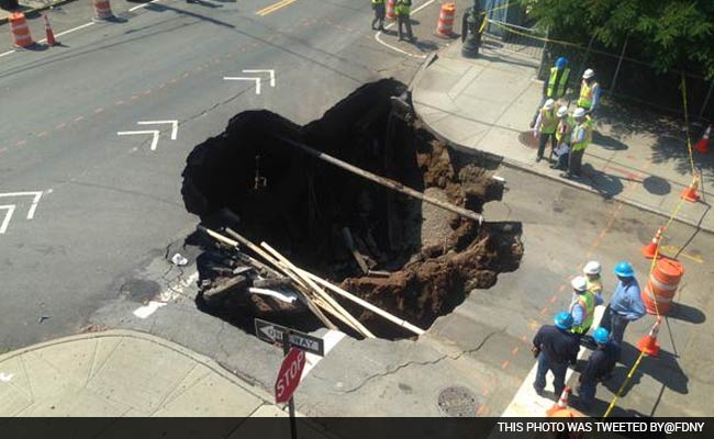 Giant Sinkhole Swallows up New York Street