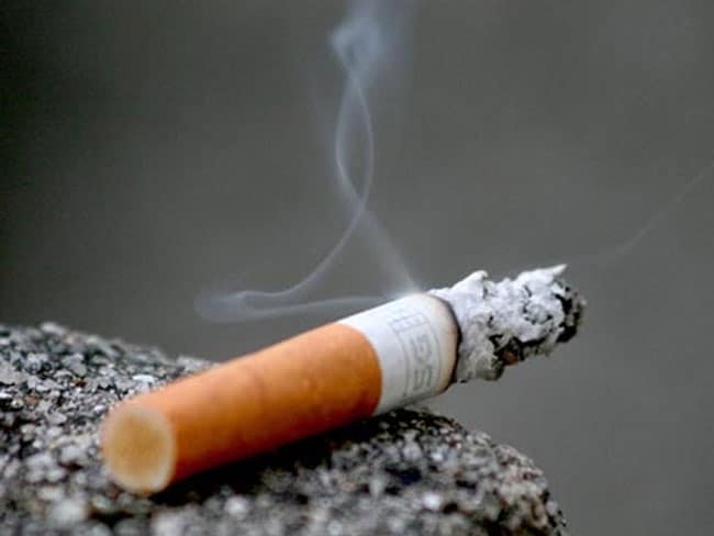 सिगरेट पीने जितना घातक है अगरबत्ती का धुआं: स्टडी