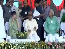 Nitish, Lalu's Parties Make Competing Claims During Seat Sharing Talks: Sources Nitish, Lalu's Parties Make Competing Claims During Seat Sharing Talks: Sources